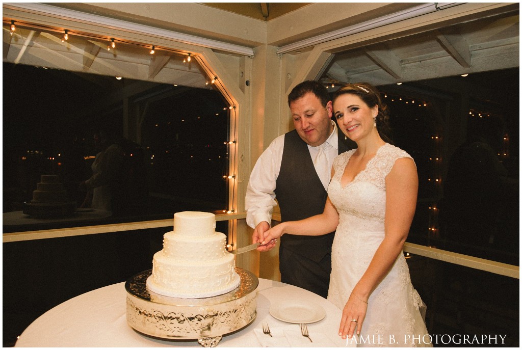 dj sota harborside wedding cake